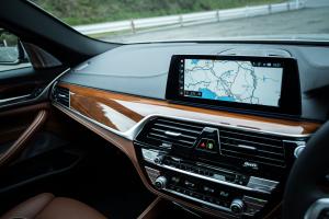 BMW 540i Sedan M Sport 2017 года  (JP)
